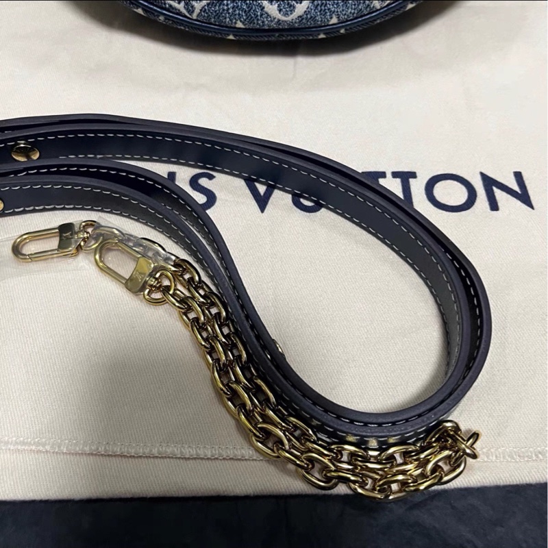 質感活潑系✨99新🆕Lv路易威登牛仔丹寧老花金扣Loop豌豆包單肩斜挎鏈條包-14