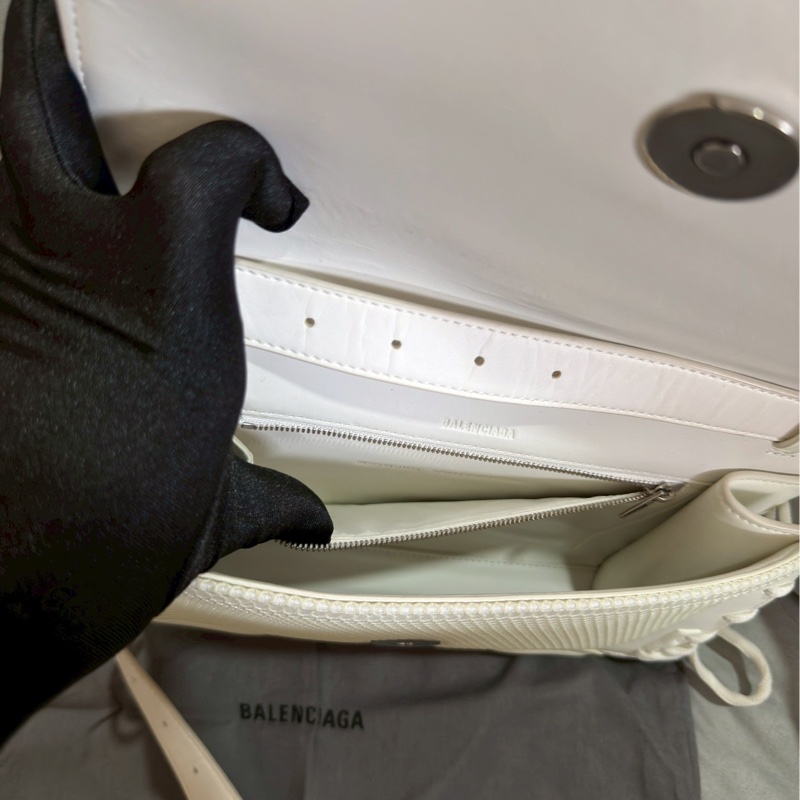 清倉大特價🈶台灣購證✨Balenciaga巴黎世家白色夜光球鞋綁帶拼皮機車包斜挎單肩包-20