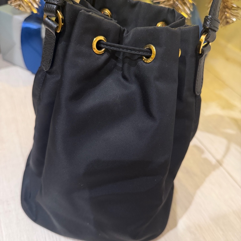 Prada Duet Re-Nylon 水桶袋 尼龍小水桶 水桶包 黑-1