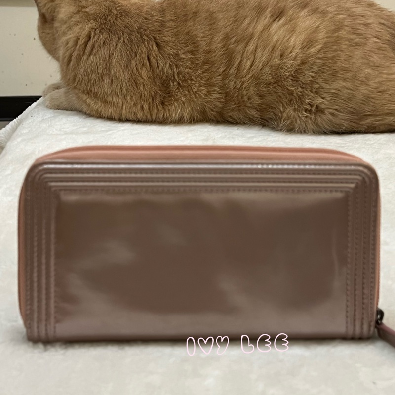 CHANEL 16開 金屬皮革 粉色 BOY 拉鍊 長夾 正品 二手精品-1