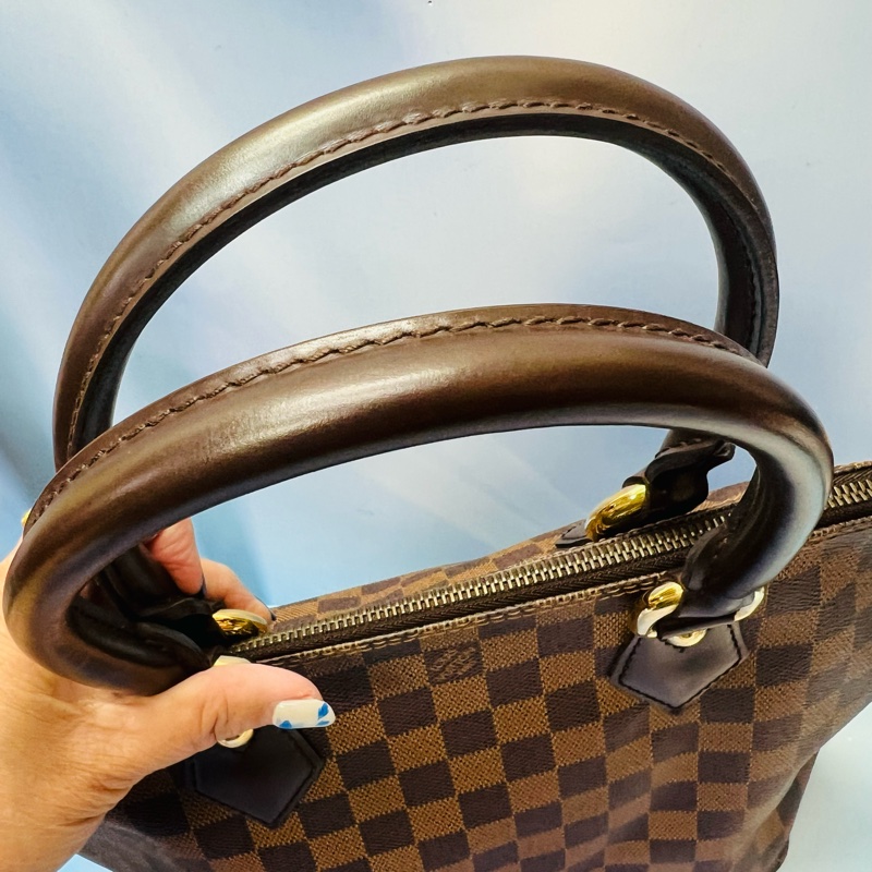 lv棋盤格拖特包-1