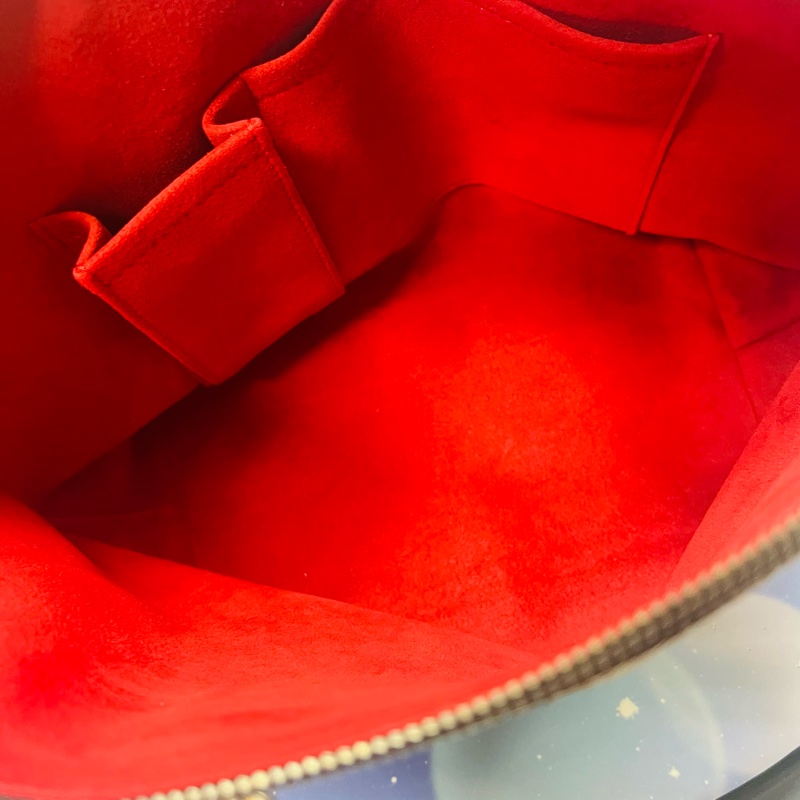 lv棋盤格拖特包-9