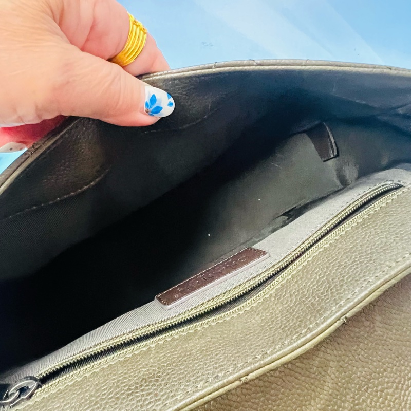 香奈兒荔枝牛皮馬鞍包-6