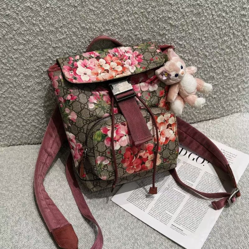 Gucci  天竺葵花卉 翻蓋後背包20.5*28cm 98新配件塵袋-1