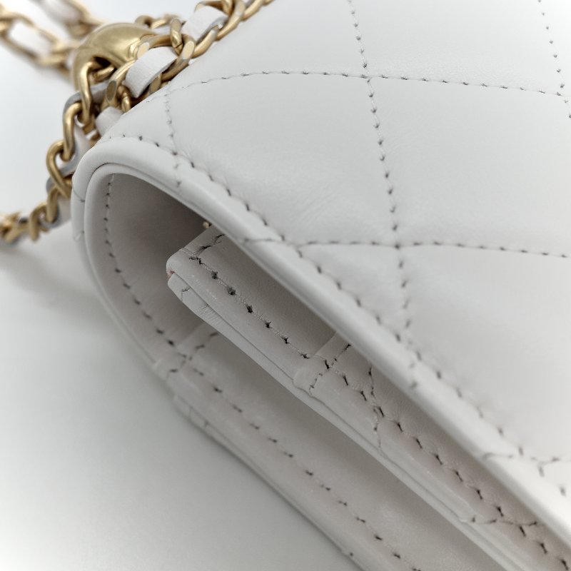 Chanel 香奈兒 白色 牛皮 雙金球 WOC 斜挎包-13