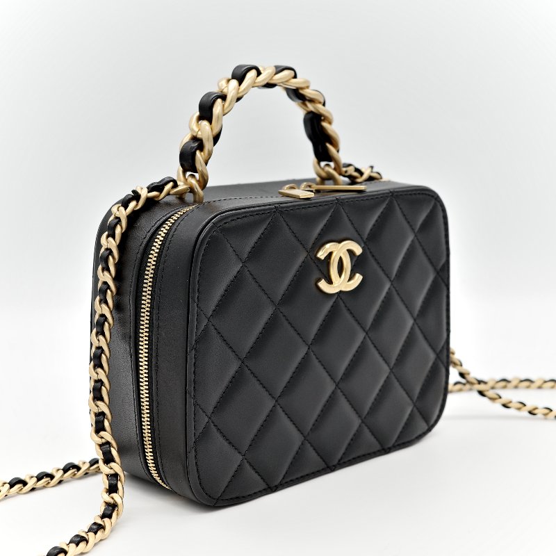 Chanel Matelasse Vanity Bag-2
