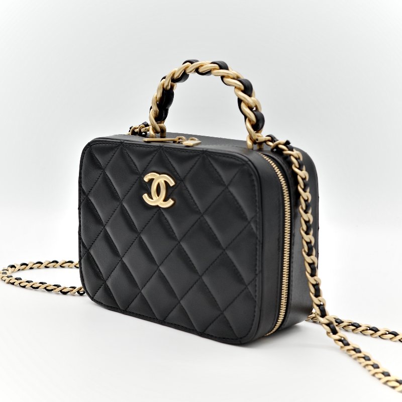 Chanel Matelasse Vanity Bag-3