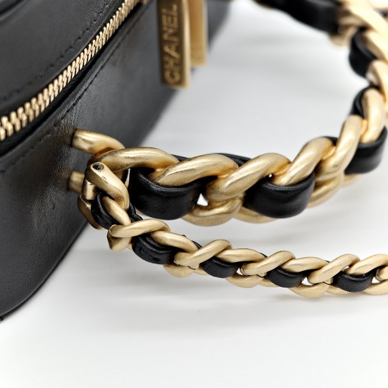 Chanel Matelasse Vanity Bag-24