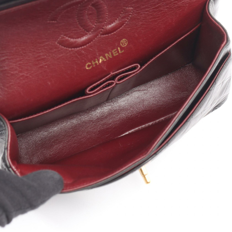 香奈兒 (CHANEL) Matelasse W 翻蓋鏈條單肩背包，羊皮材質，黑色，二手，金色五金，CC-2