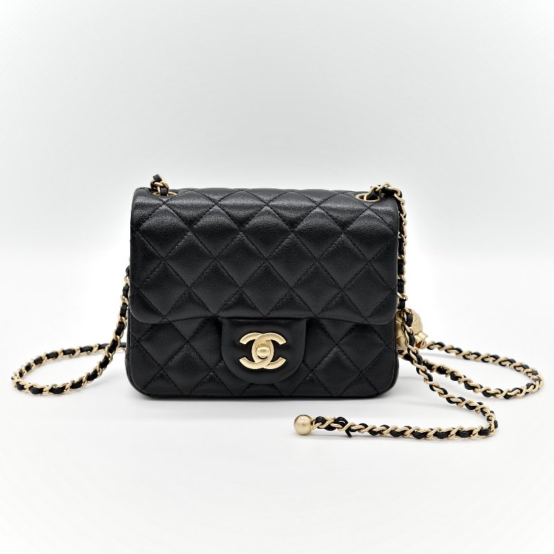 Chanel 香奈兒 Mini Square Pearl Crush 方胖子 黑色 羊皮小金球 斜背鏈帶包-1