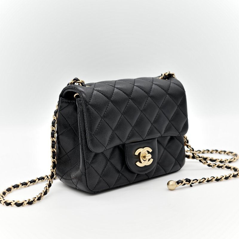 Chanel 香奈兒 Mini Square Pearl Crush 方胖子 黑色 羊皮小金球 斜背鏈帶包-2