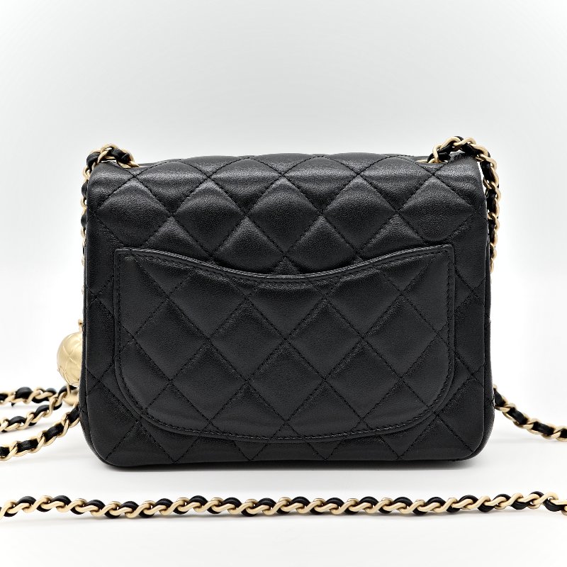 Chanel 香奈兒 Mini Square Pearl Crush 方胖子 黑色 羊皮小金球 斜背鏈帶包-5