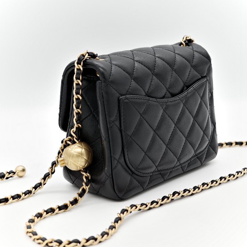 Chanel 香奈兒 Mini Square Pearl Crush 方胖子 黑色 羊皮小金球 斜背鏈帶包-6