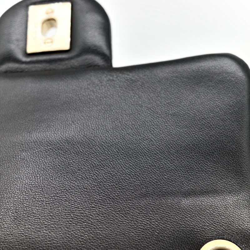 Chanel 香奈兒 Mini Square Pearl Crush 方胖子 黑色 羊皮小金球 斜背鏈帶包-14