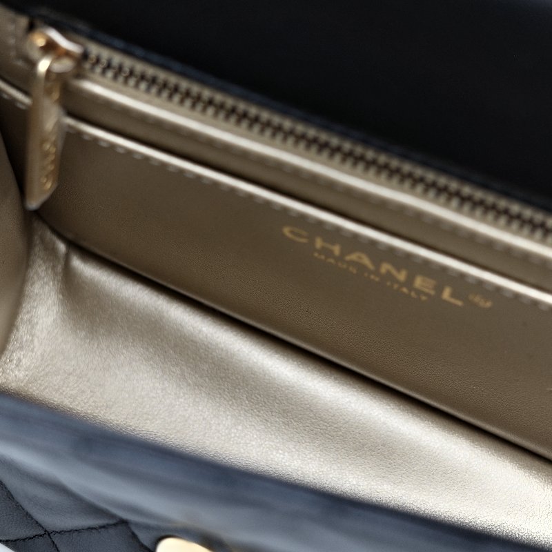 Chanel 香奈兒 Mini Square Pearl Crush 方胖子 黑色 羊皮小金球 斜背鏈帶包-19