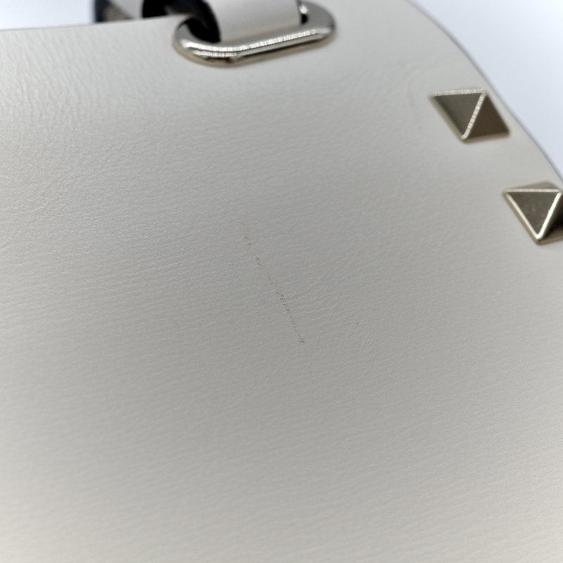 Valentino 范倫鐵諾 白色 鉚釘 牛皮 斜挎包-13