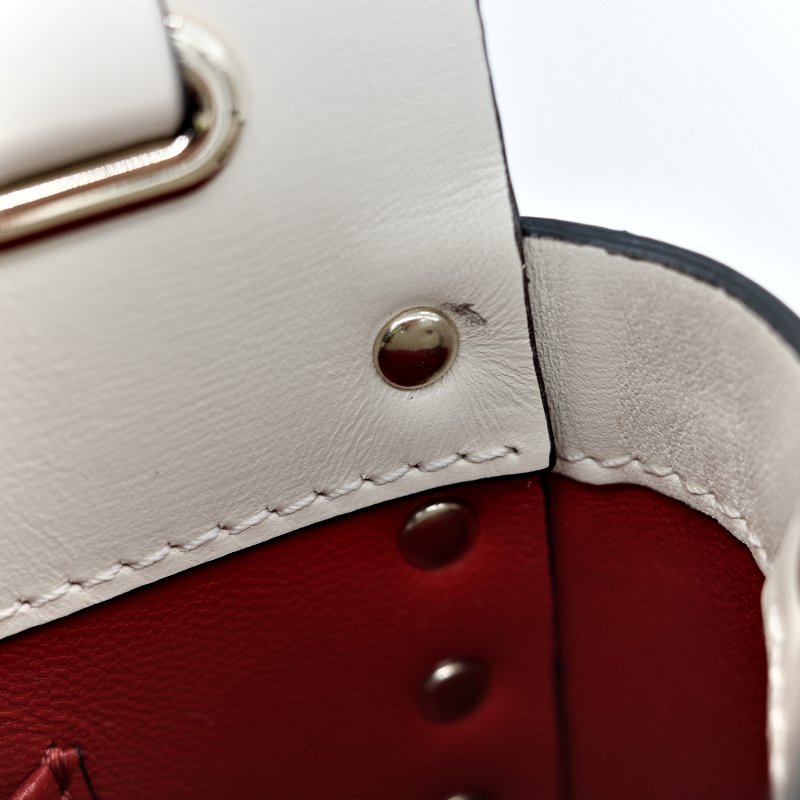 Valentino 范倫鐵諾 白色 鉚釘 牛皮 斜挎包-18