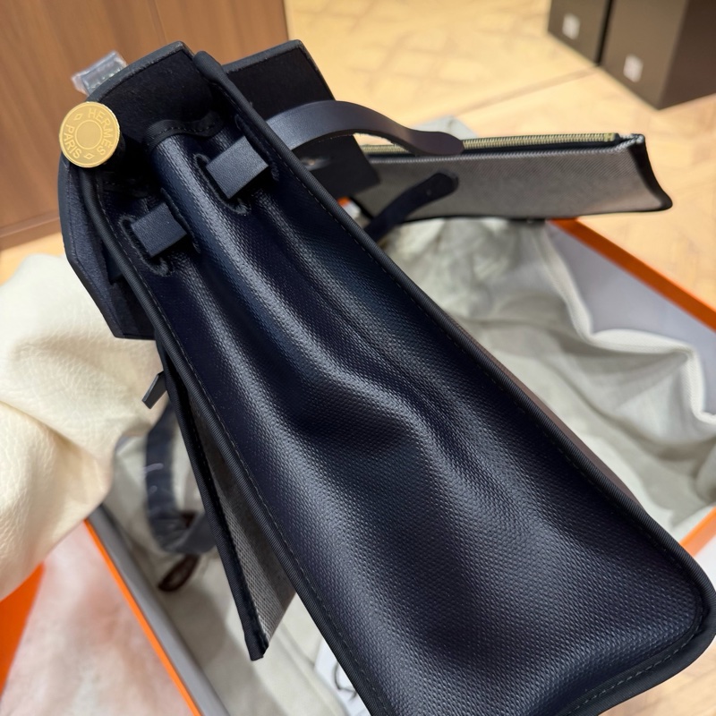 🌈Hermes💙Herbag 31💙深藍色金扣防水布🌈全新閒置🌟Stamp B🌟有盒🌟herbag31🌟herbag🌟愛馬仕🌟-4