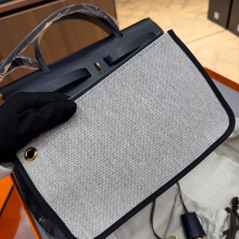 🌈Hermes💙Herbag 31💙深藍色金扣防水布🌈全新閒置🌟Stamp B🌟有盒🌟herbag31🌟herbag🌟愛馬仕🌟-8