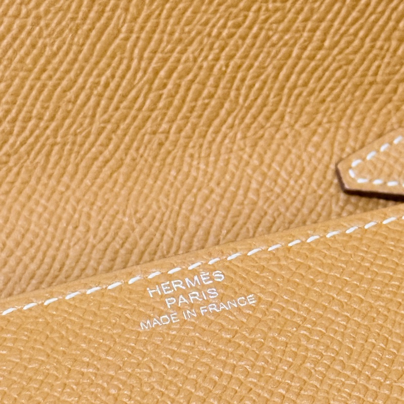 未使用99新✨好用有高質感的HERMES 愛馬仕最美金棕色 斜背包 woc 最耐用的Epsom牛皮 Clic 16 顯年輕銀扣-45