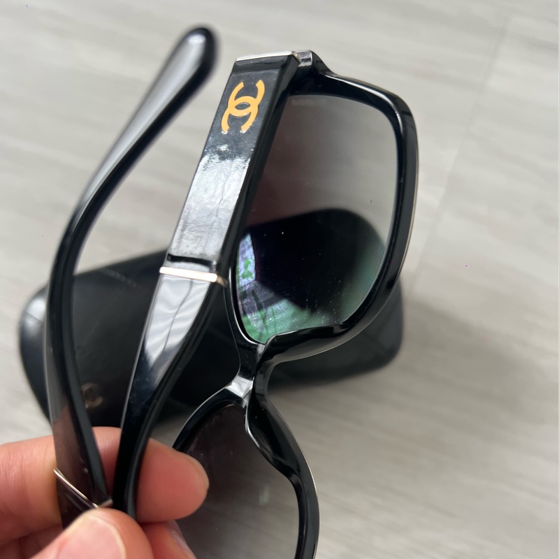 Chanel 5230Q 太陽眼鏡（大框方形系列） 小臉神器 割愛6580  正常使用痕跡 有盒 這個現在有的話新款都要20,000起跳了-11