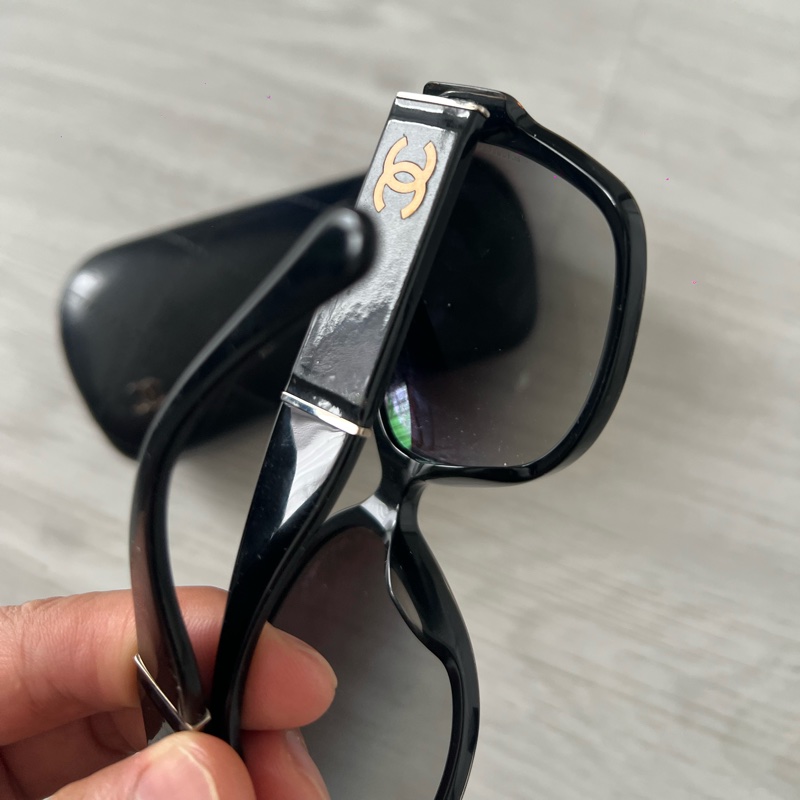 Chanel 5230Q 太陽眼鏡（大框方形系列） 小臉神器 割愛6580  正常使用痕跡 有盒 這個現在有的話新款都要20,000起跳了-12