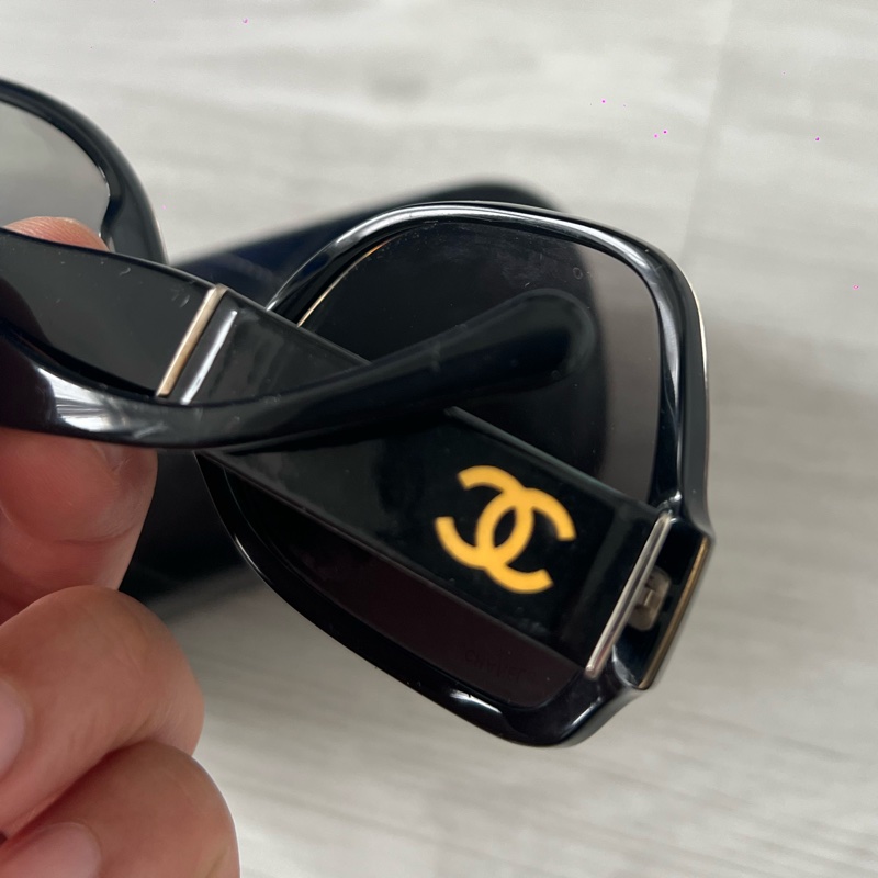 Chanel 5230Q 太陽眼鏡（大框方形系列） 小臉神器 割愛6580  正常使用痕跡 有盒 這個現在有的話新款都要20,000起跳了-15