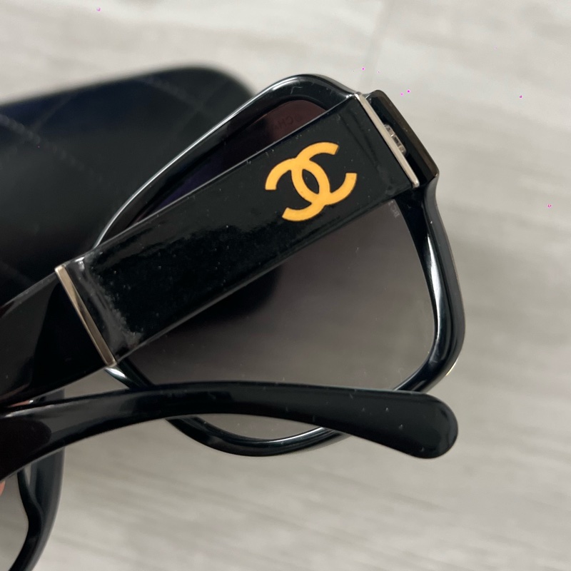 Chanel 5230Q 太陽眼鏡（大框方形系列） 小臉神器 割愛6580  正常使用痕跡 有盒 這個現在有的話新款都要20,000起跳了-16