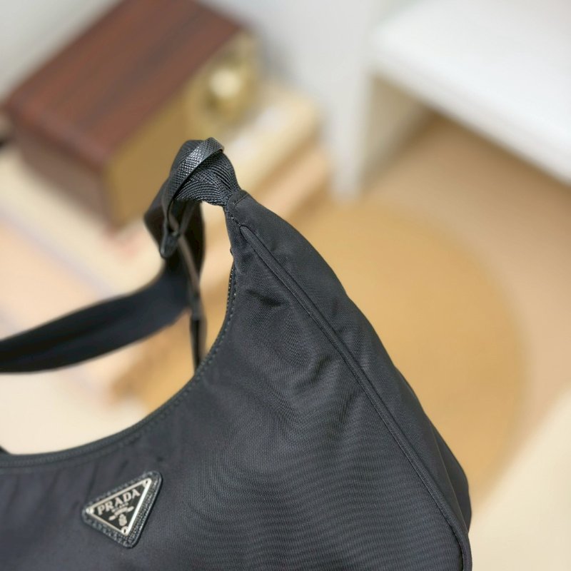 🏷Prada 普拉達．Re-Edition Hobo 2000 腋下包-9