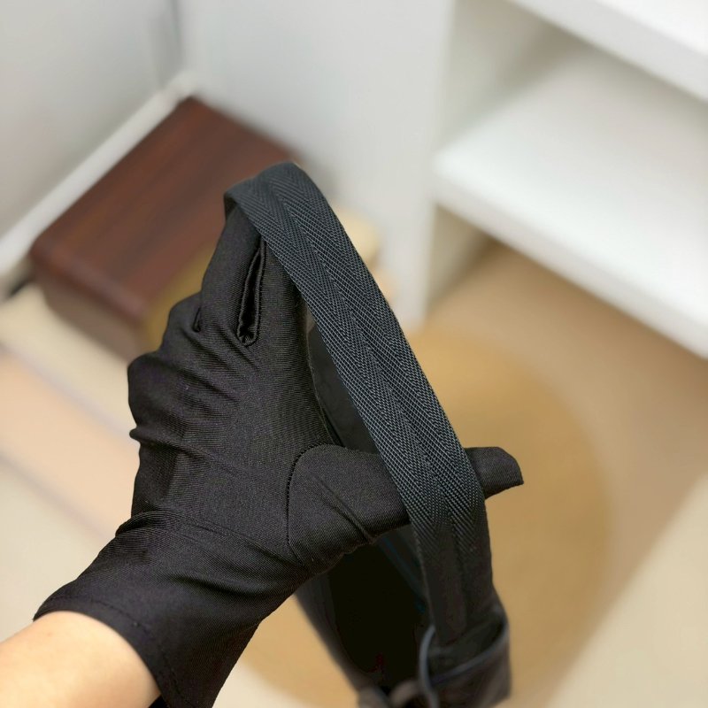 🏷Prada 普拉達．Re-Edition Hobo 2000 腋下包-14