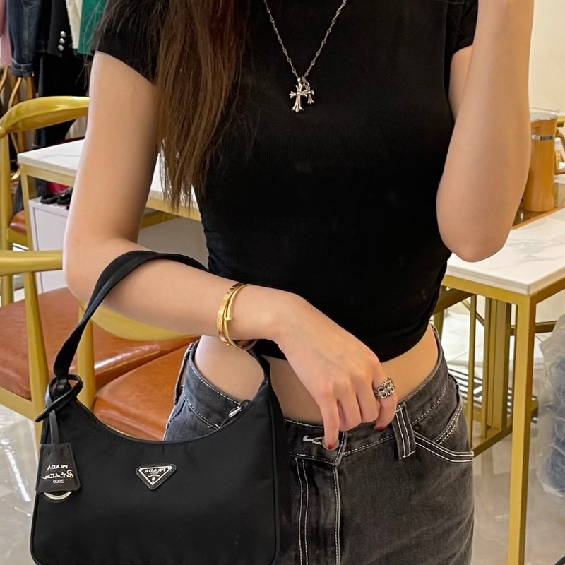 🏷Prada 普拉達．Re-Edition Hobo 2000 腋下包-24