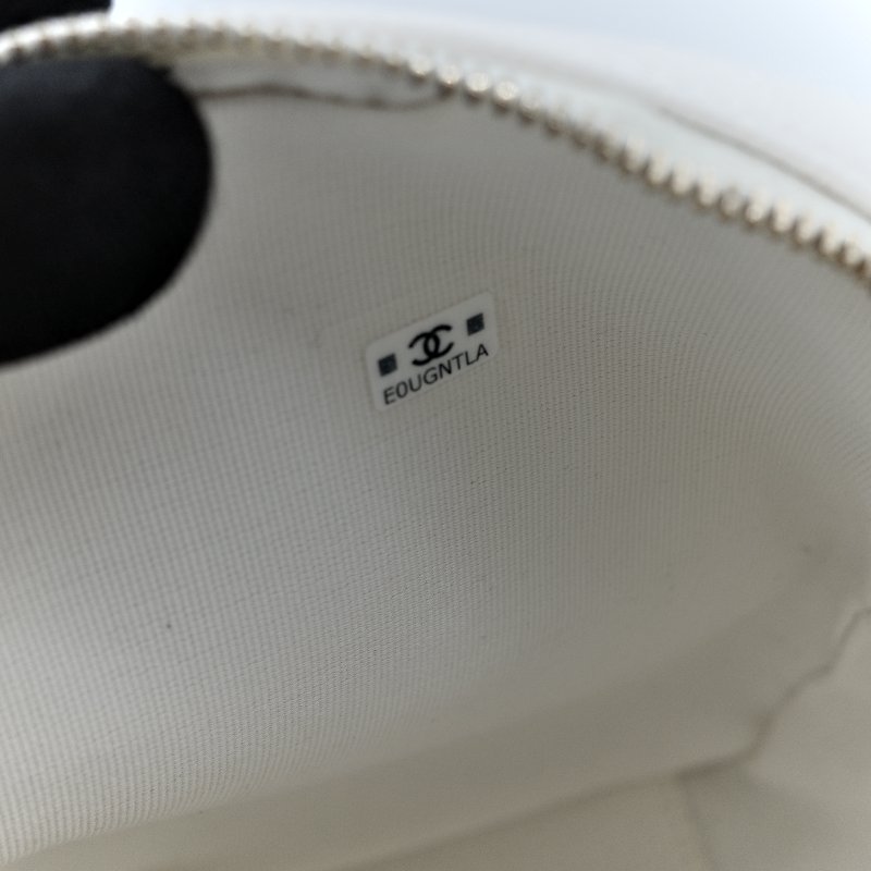 Chanel 香奈兒 白色 荔枝 小雙肩包-12