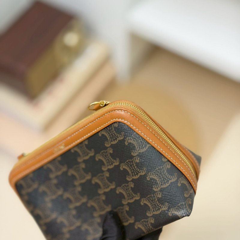 🏷Celine 瑟琳．Mini 貝殼包 新款-9