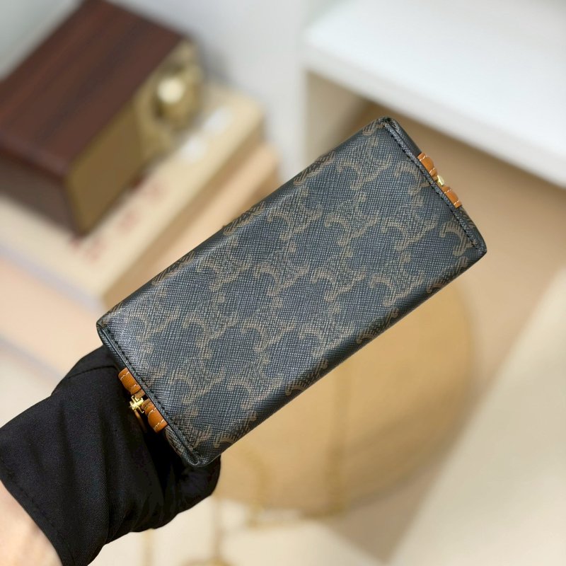 🏷Celine 瑟琳．Mini 貝殼包 新款-12