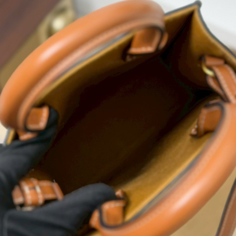 🏷️Celine 瑟琳．Mini Cabas 琴譜包 新款/客人寄賣-17