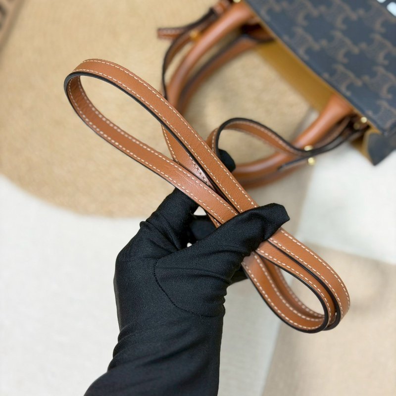 🏷️Celine 瑟琳．Mini Cabas 琴譜包 新款/客人寄賣-21