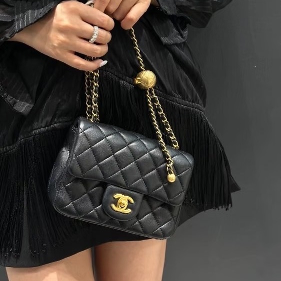 Chanel cf17黑金方胖芯片款23年硬底新款  #全新全配🈶購證 #專櫃一包難求🔥-7
