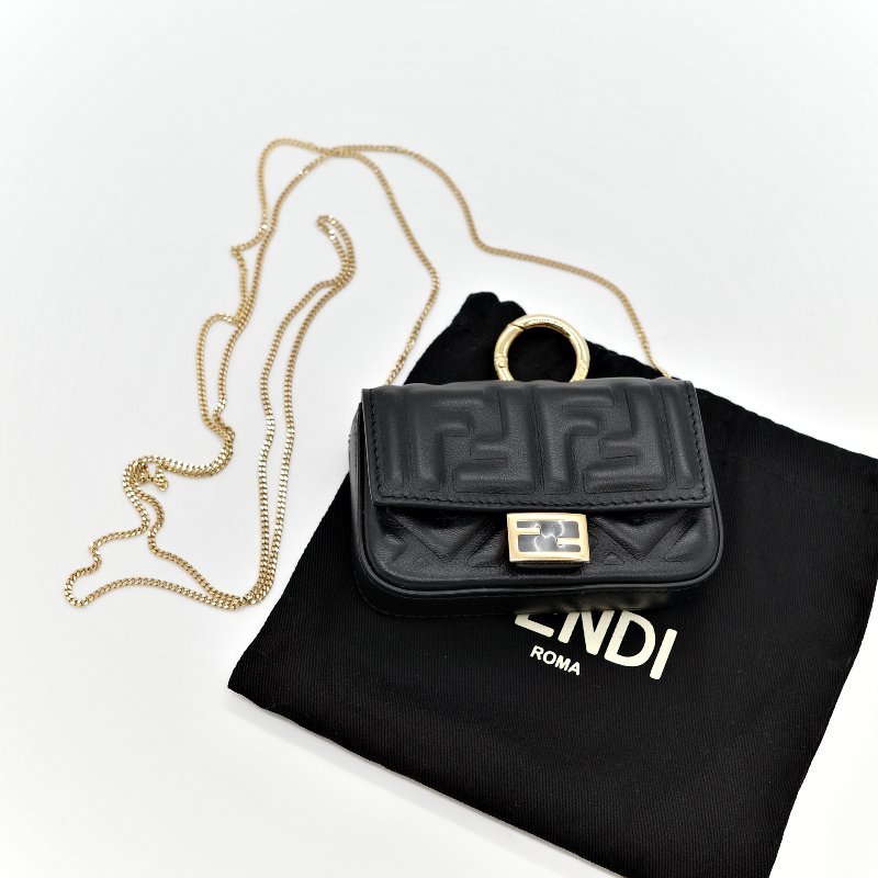 Fendi 芬迪 黑色 羊皮 腰包-1