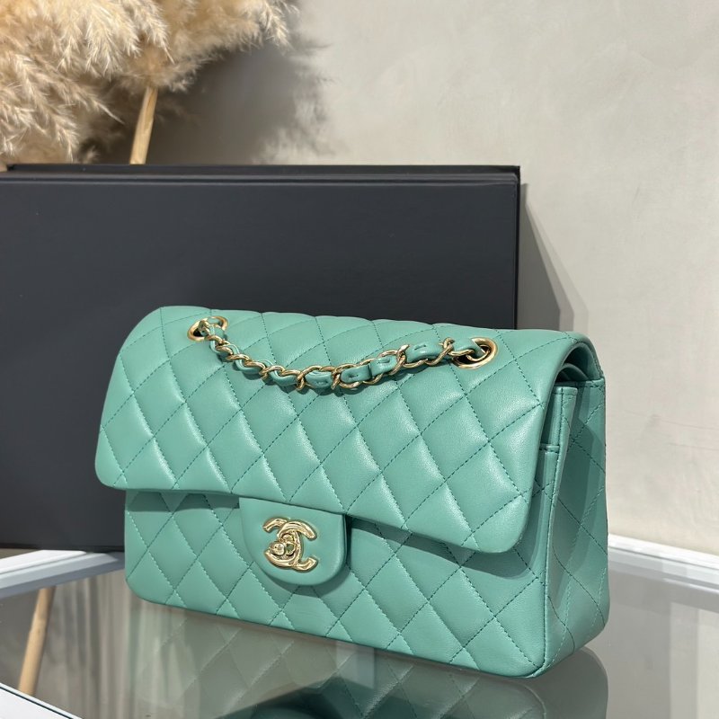 CHANEL 經典口蓋包 CF23 - 羊皮綠金-3