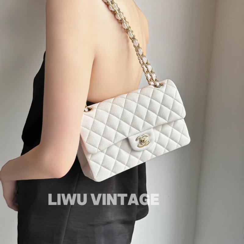 CHANEL 經典口蓋包 CF23 - 粒面牛皮白金-1