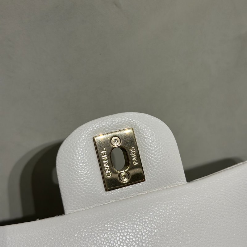 CHANEL 經典口蓋包 CF23 - 粒面牛皮白金-9