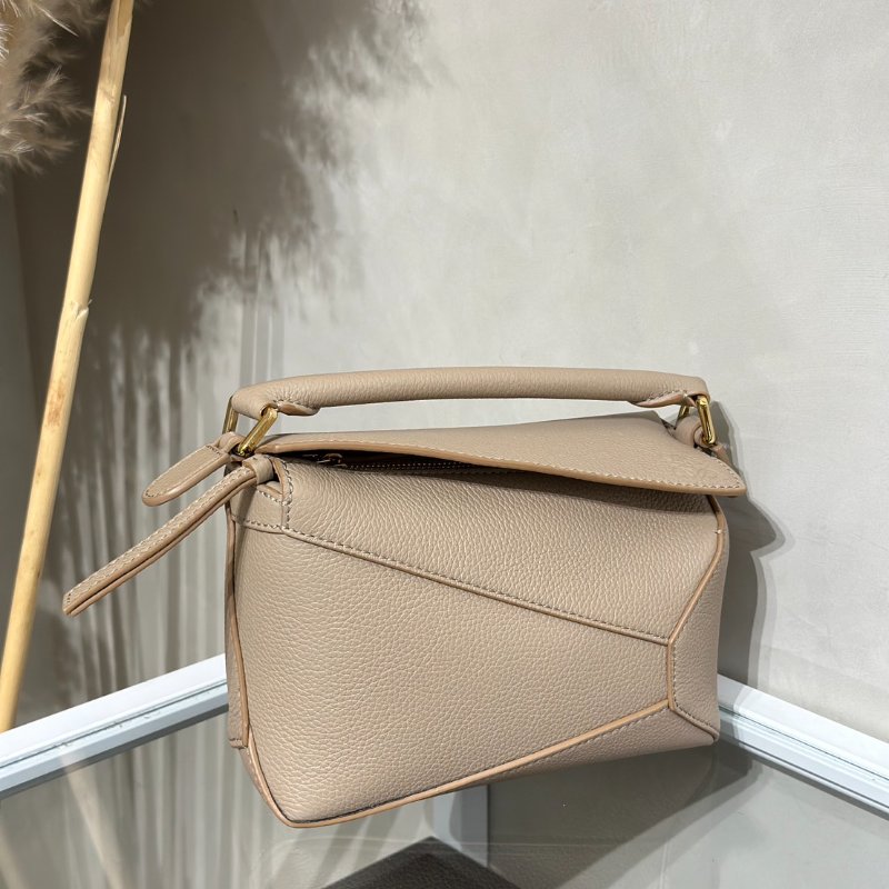 LOEWE Puzzle小牛皮手袋 - 迷你沙色-2