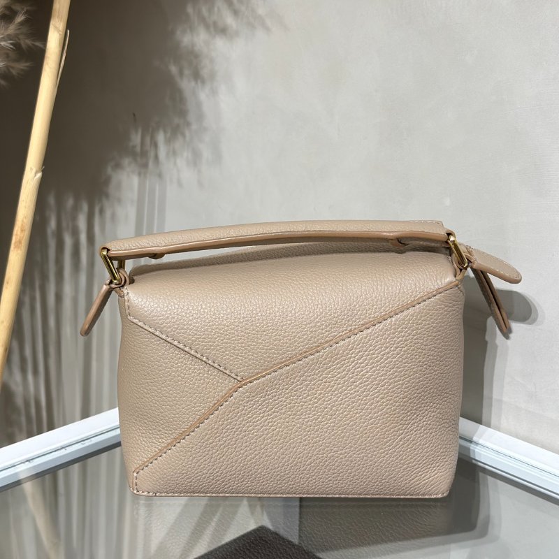 LOEWE Puzzle小牛皮手袋 - 迷你沙色-4