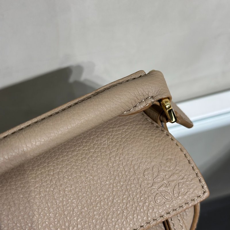 LOEWE Puzzle小牛皮手袋 - 迷你沙色-7