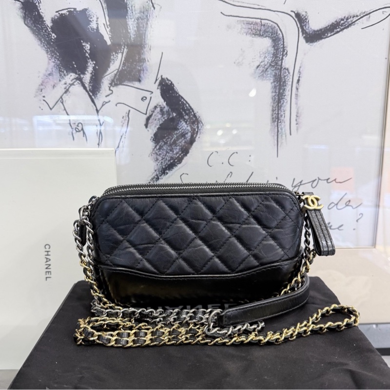 保卡款！Chanel 香奈兒 Gabrielle 流浪包 黑金 mini 迷你-2