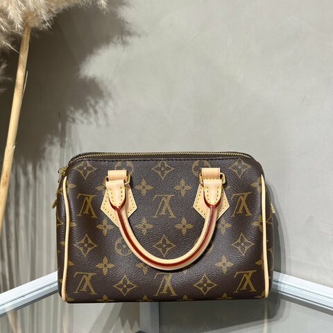 LOUIS VUITTON Speedy bandouliere 20
