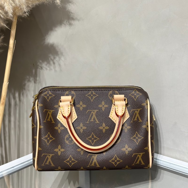 LOUIS VUITTON Speedy bandouliere 20-0
