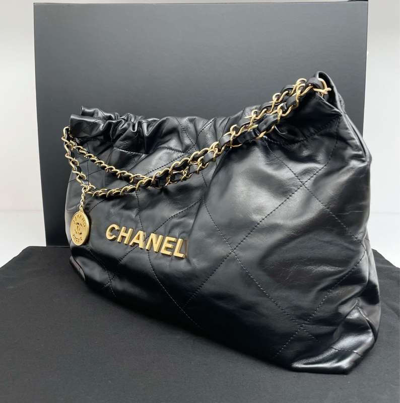 Chanel香奈兒橫版22bag黑金24C垃圾袋單肩包 尺寸約39x23-2