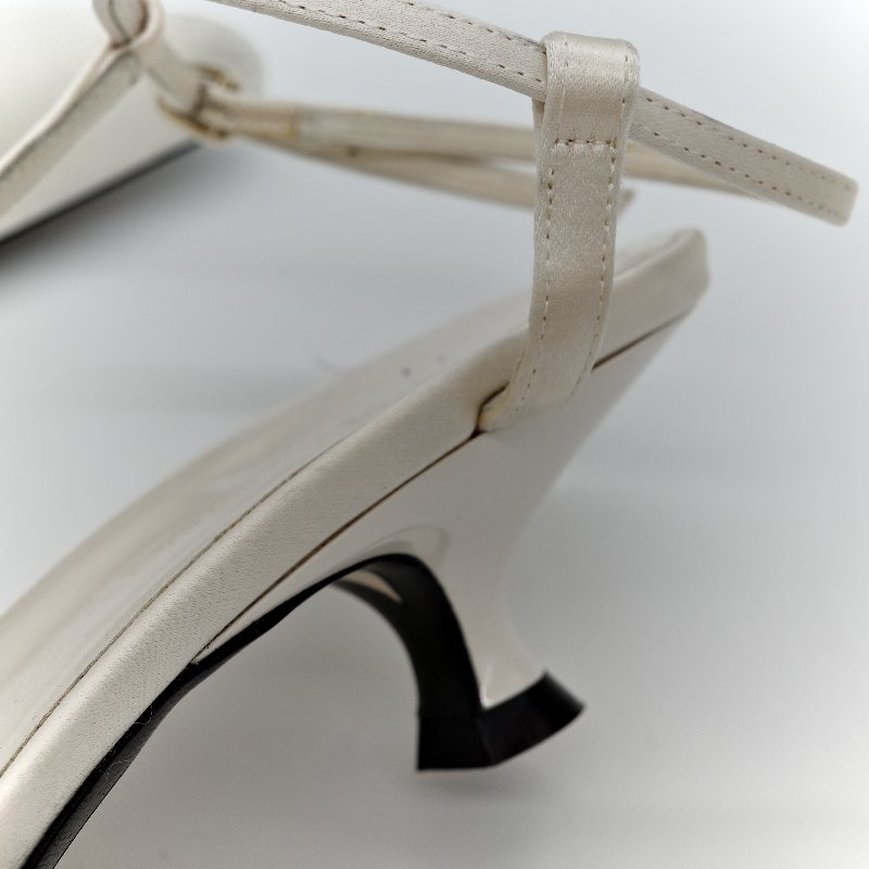 kHAITE白色 羊皮 貓跟鞋-13