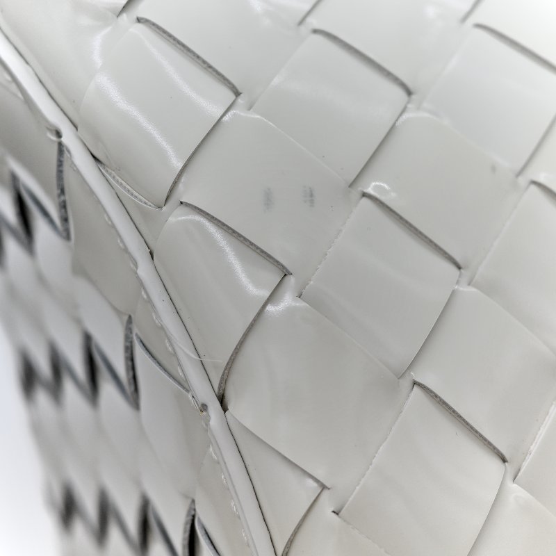 BOTTEGA VENETA 寶緹嘉 光澤感小牛皮編織 立體 翻蓋包肩背包 腋下包-14